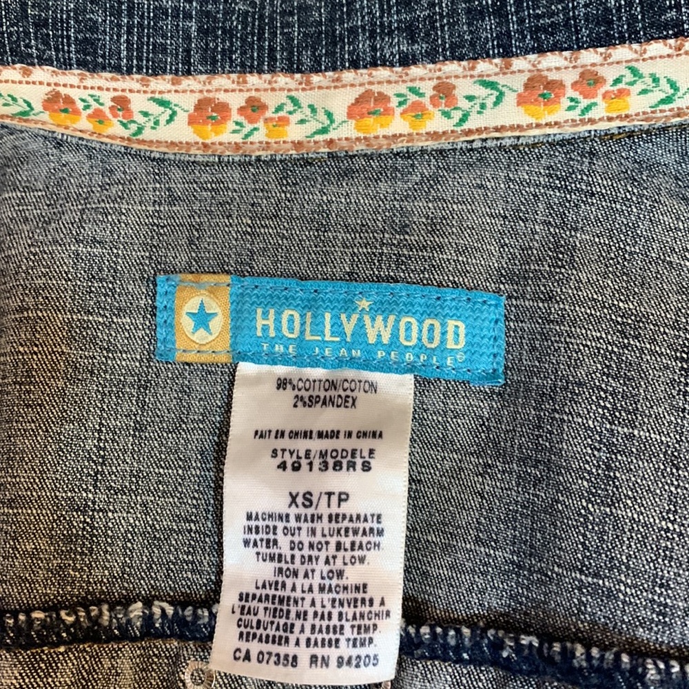 Jean jacket. - Picture 8 of 8